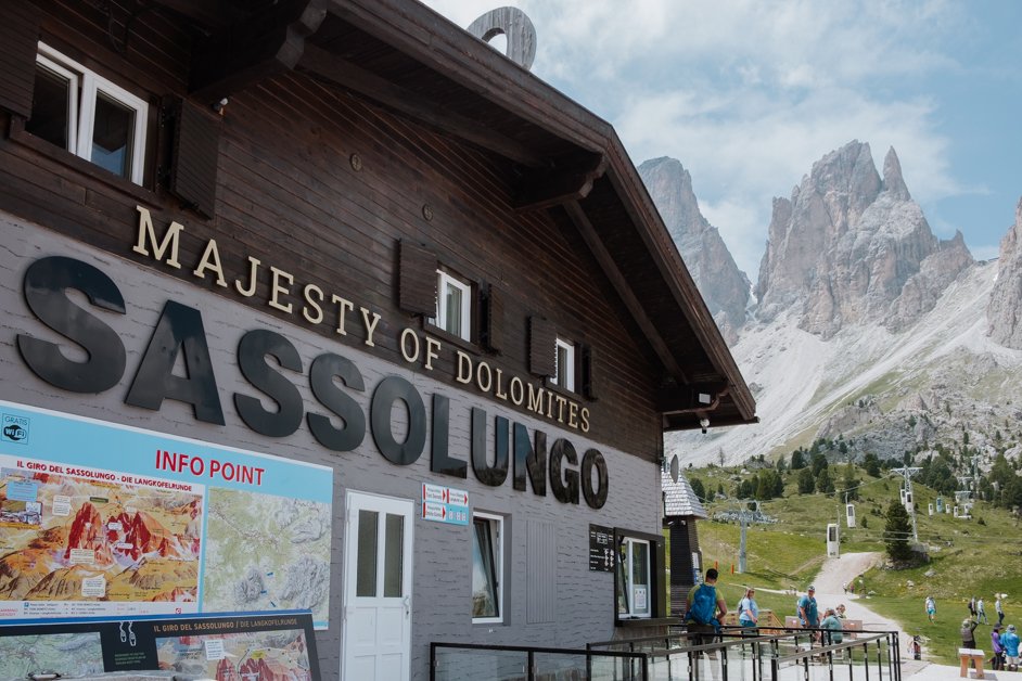jana meerman sassolungo cable car dolomites italy-03