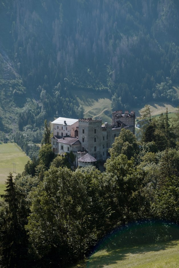 jana meerman schloss weissenstein matrei tyrol austria castle-1