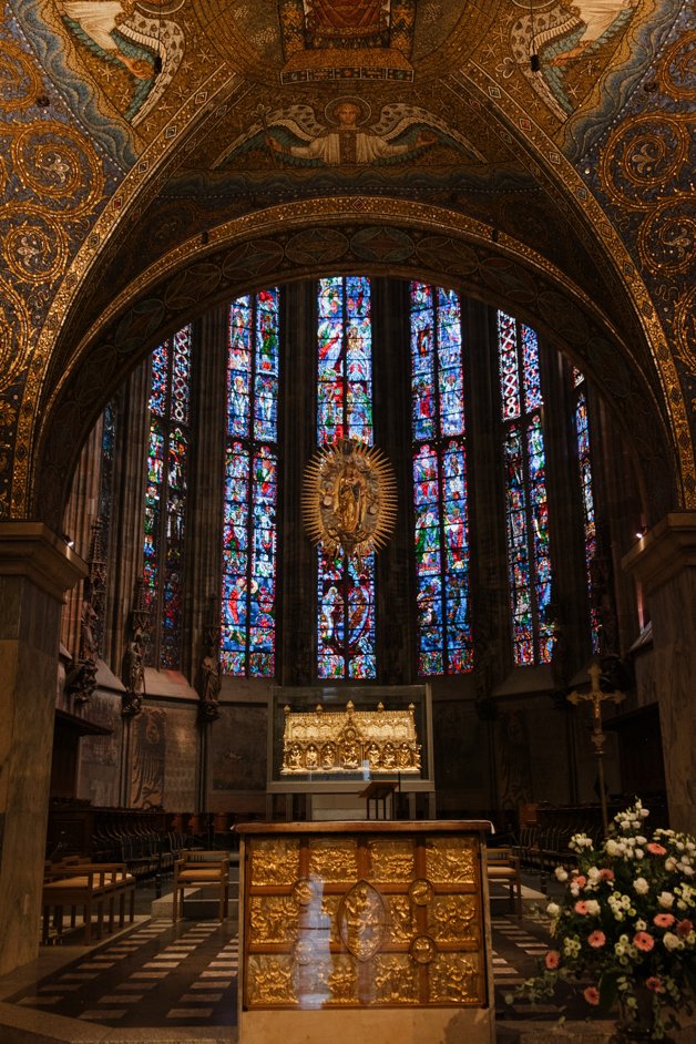 jana meerman aachen cathedral germany-03