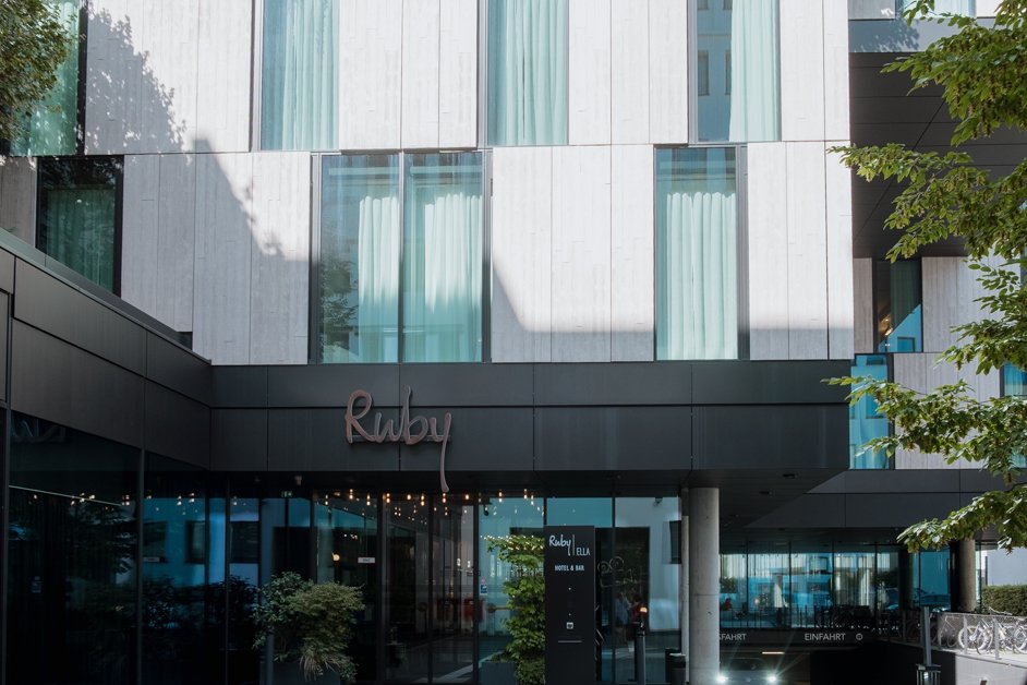 jana meerman ruby ella hotel cologne germany-4