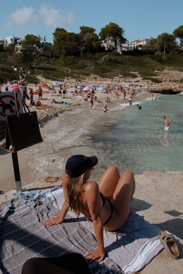 jana meerman cala mendia beach mallorca spain (5)