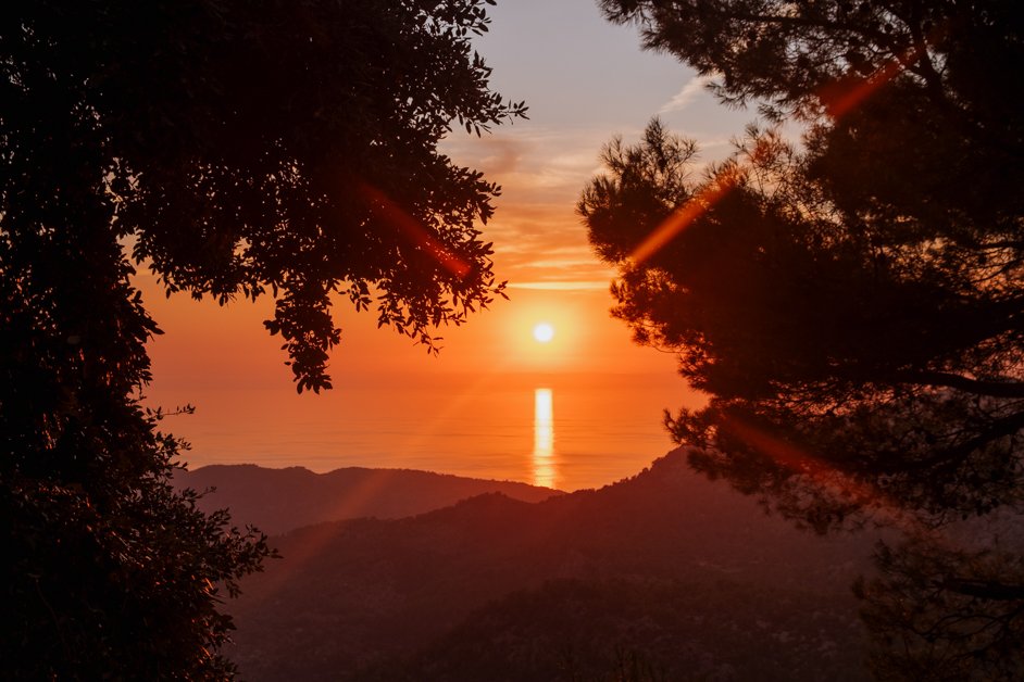 jana meerman sa calobra mountain pass sunset mallorca-10