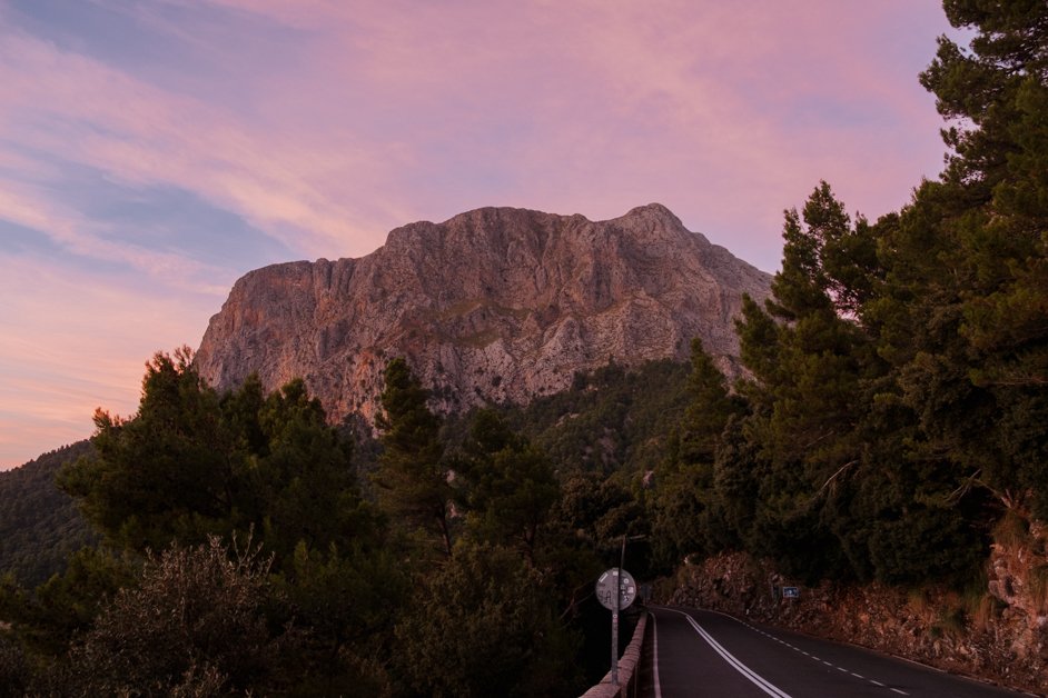 jana meerman sa calobra mountain pass sunset mallorca-27