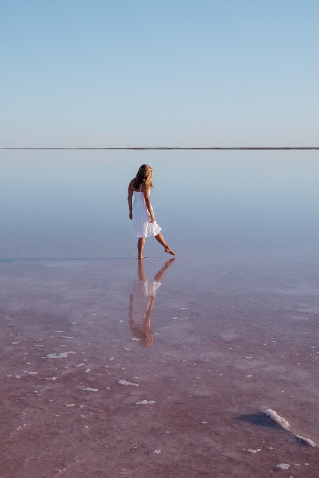 jana meerman lake tyrell pink lake australia-01