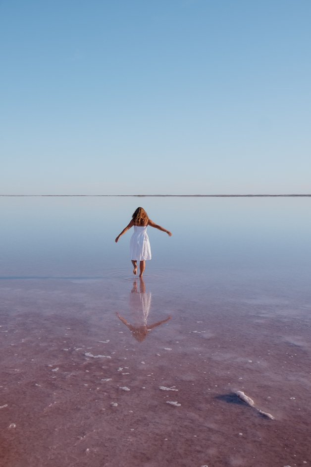 jana meerman lake tyrell pink lake australia-01