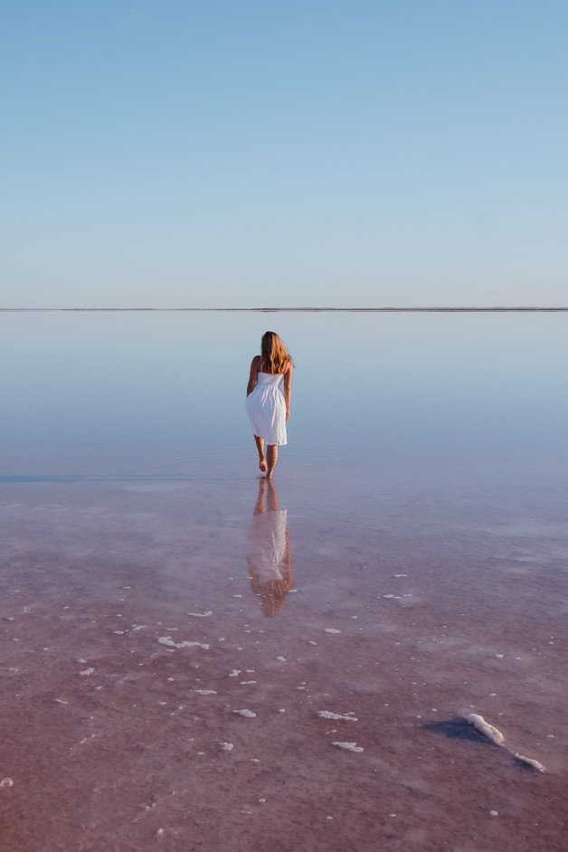 jana meerman lake tyrell pink lake australia-01