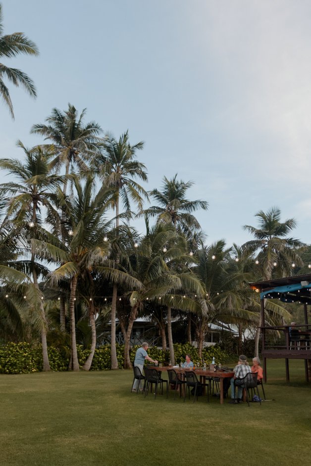 jana meerman rumah tingi restaurant sunset christmas island-02