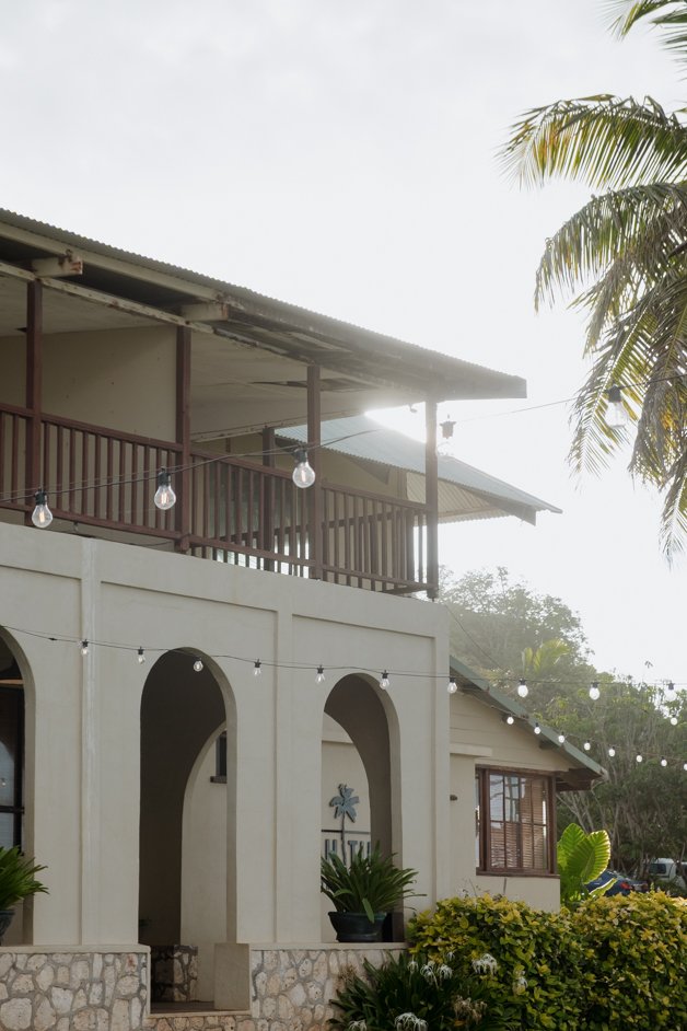 jana meerman rumah tingi restaurant sunset christmas island-02