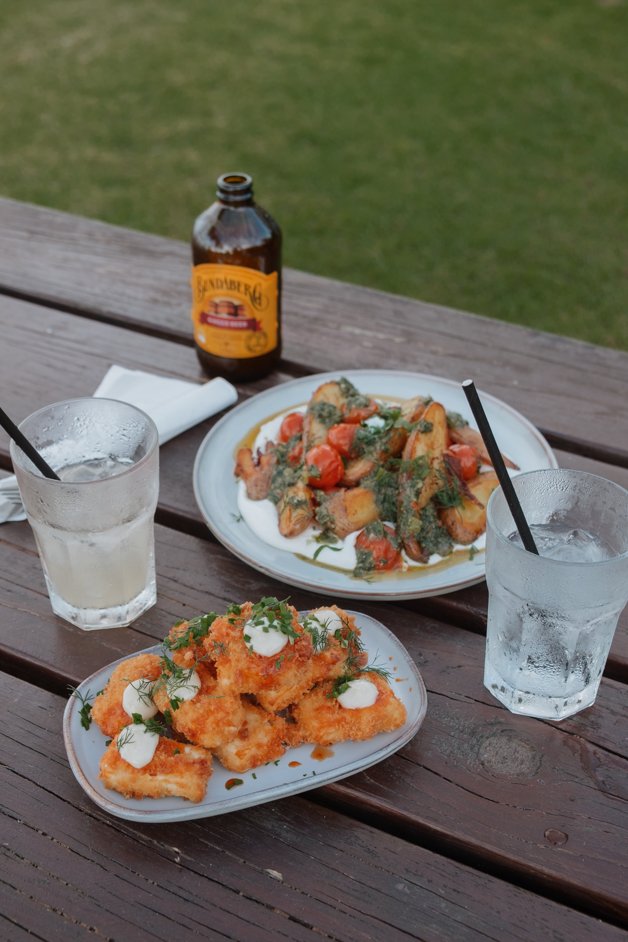 jana meerman rumah tingi restaurant sunset christmas island-02