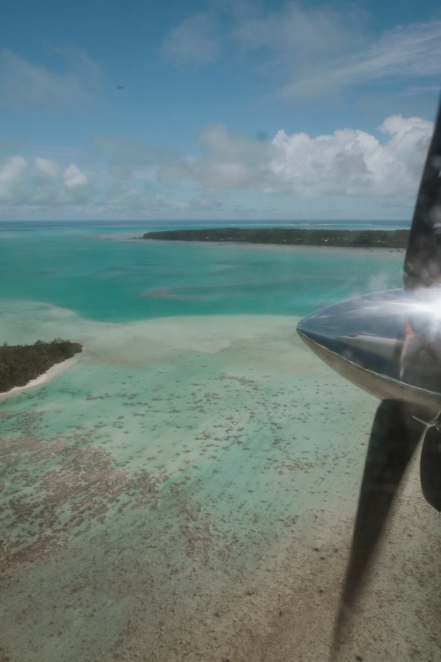 jana meerman aitutaki rarotonga flight plane view cook islands-1