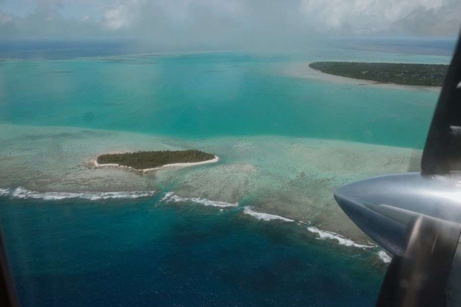 jana meerman aitutaki rarotonga flight plane view cook islands-1