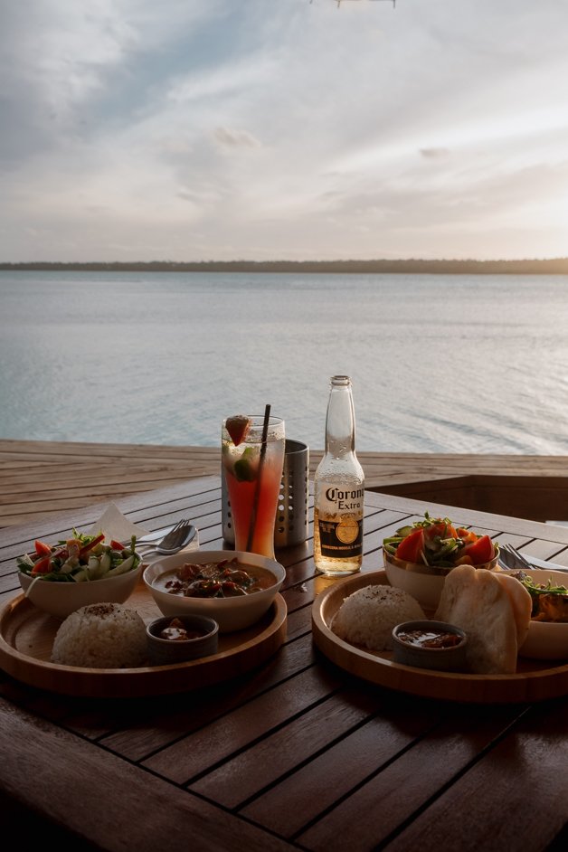 jana meerman aitutaki village cook islands-4