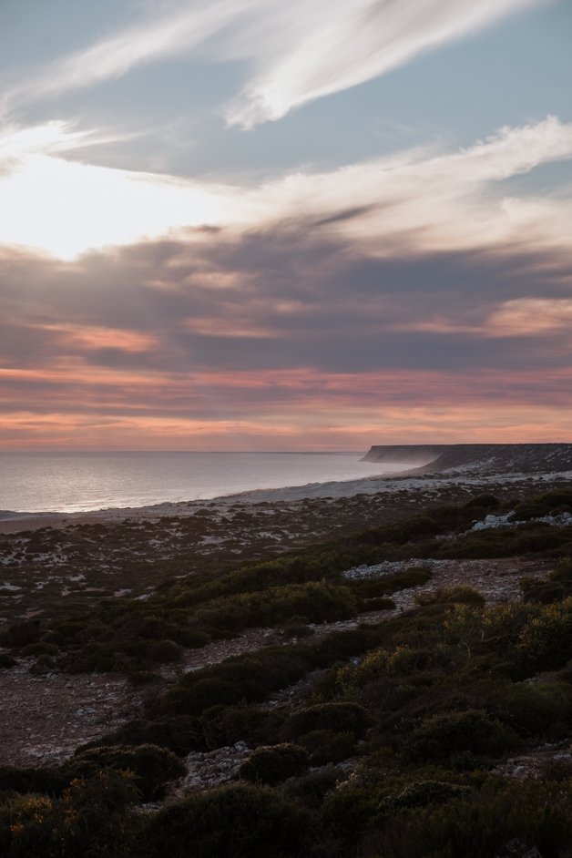 jana meerman tomato cliff sunset nullarbor australia-10