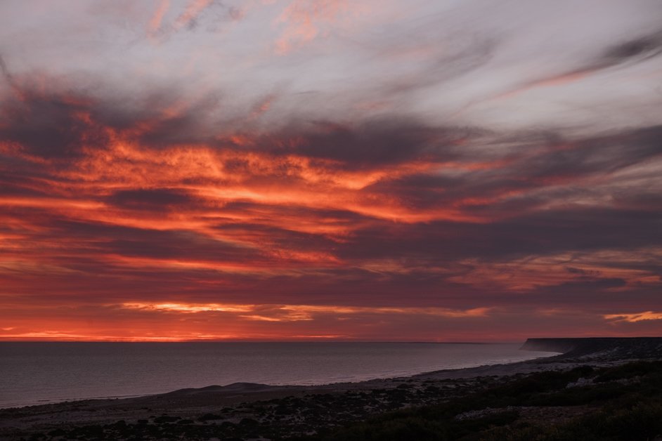 jana meerman tomato cliff sunset nullarbor australia-10