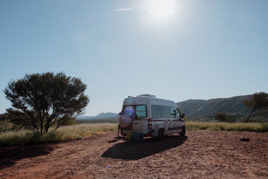 jana-meerman-tjoritja-west-macdonnell-national-park-australia-001.jpg