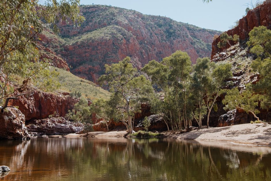 jana meerman tjoritja - west macdonnell national park australia-075