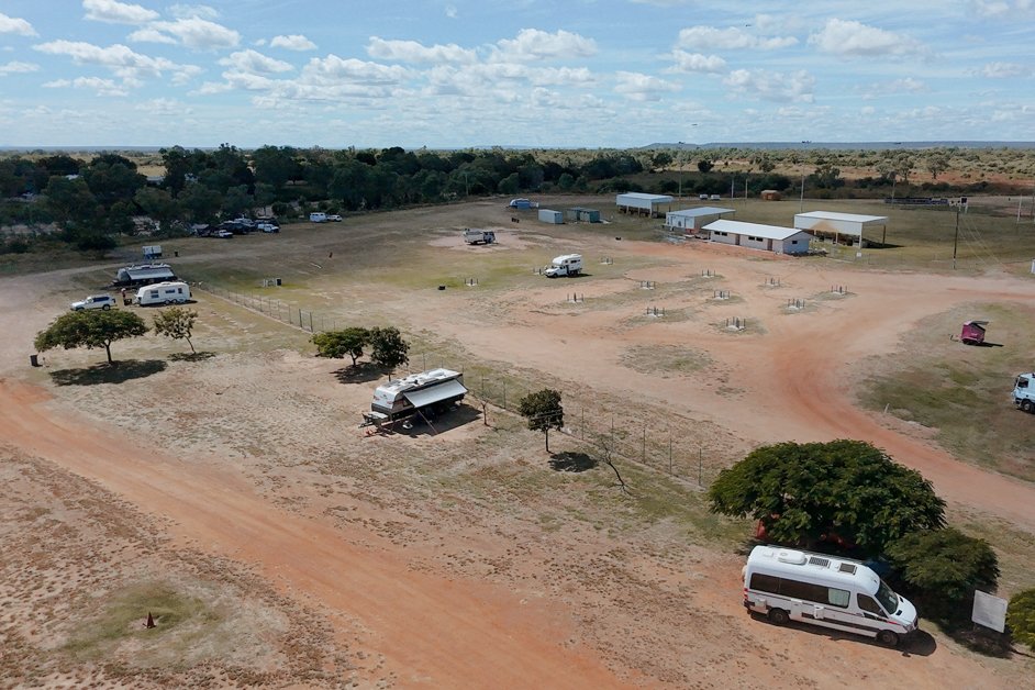jana-meerman-hughenden-free-camp-australia-1.jpg